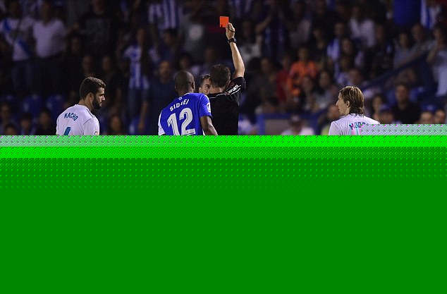 Ramos_was_shown_a_second_yellow_in_the_closing_stages