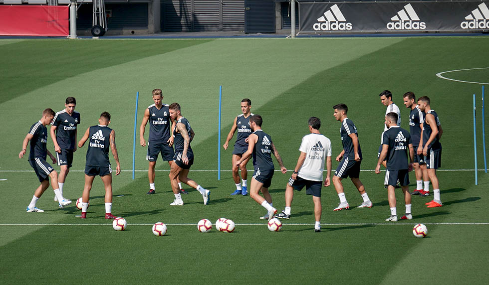 2018-08-18-training-real-madrid-rondo-ramos.jpg