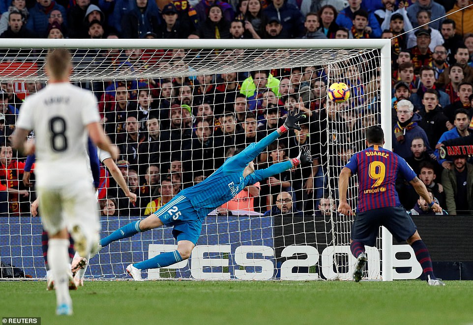2018-10-28-Suarez-Goal.jpg