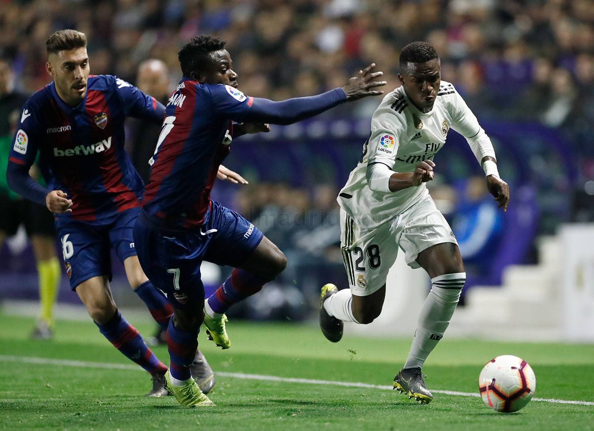 2019-02-24-Levante-RealMadrid.jpg