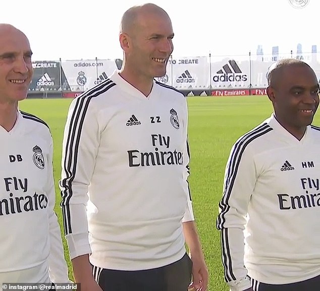 2019-03-13-Zinedine_Zidane_centre_David_Bettoni_left_and_Hamidou_Msaidie.jpg