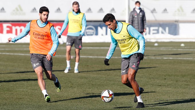 2021-01-18-Varane-wieder-fit.jpg Training Real Madrid